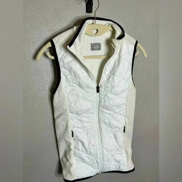 Athleta White and Cream Flurry Primaloft Vest XS - Picture 9 of 9